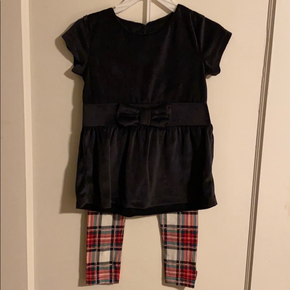 Toddler girl’s 3T holiday set